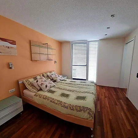 Penthouse Konstanz 4* Hard